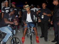 nigel and pharrell VMAs bmx