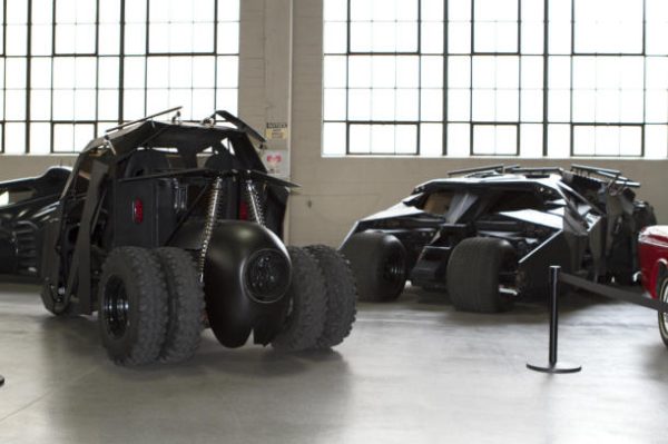 batman-tumbler-golf-cart 2