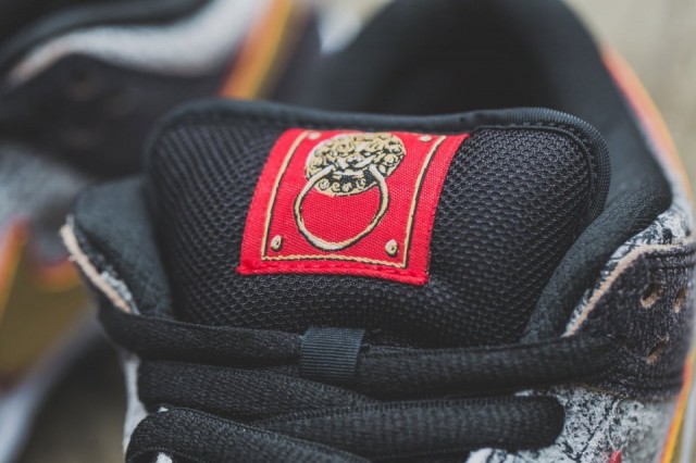 nike-sb-dunk-low-premium-qs-beijing-3