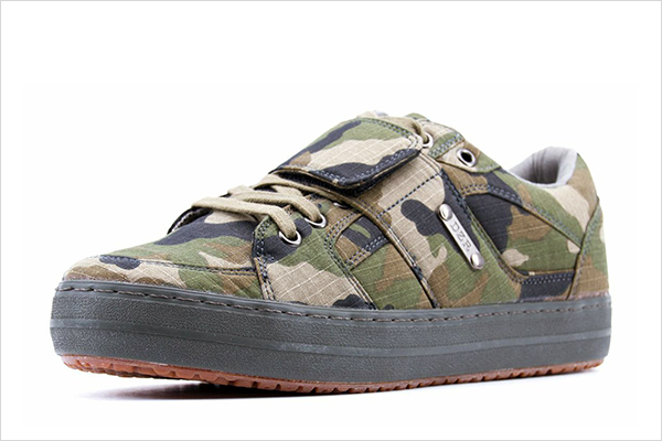 limited-edition-dzr-camo-shoe 1