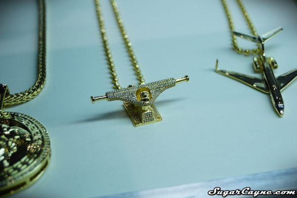 King Ice 14kt Gold Skate Jewelry Collection (@officialkingice)