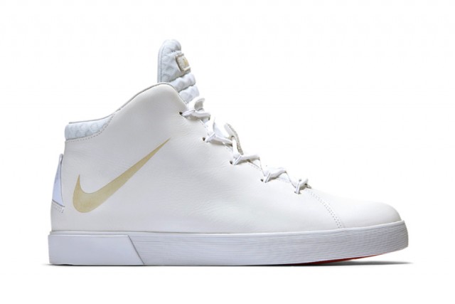 nike-lebron-12-nsw-lifestyle-white