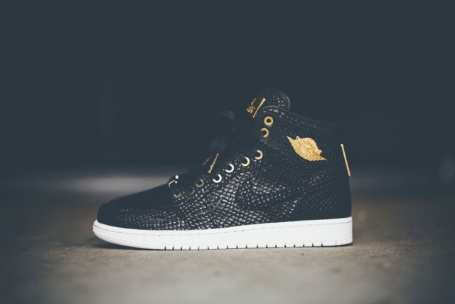 air-jordan-1-pinnacle-with-24k-gold-detailing-04