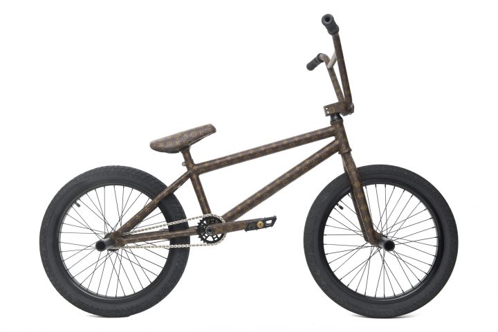 nigel sylvester, 218 CAPUCINE bmx