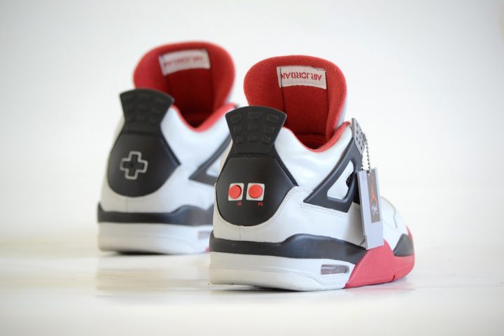 Air Jordan Nintendo heel