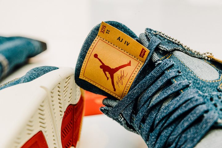 levis-air-jordan-4 kicks