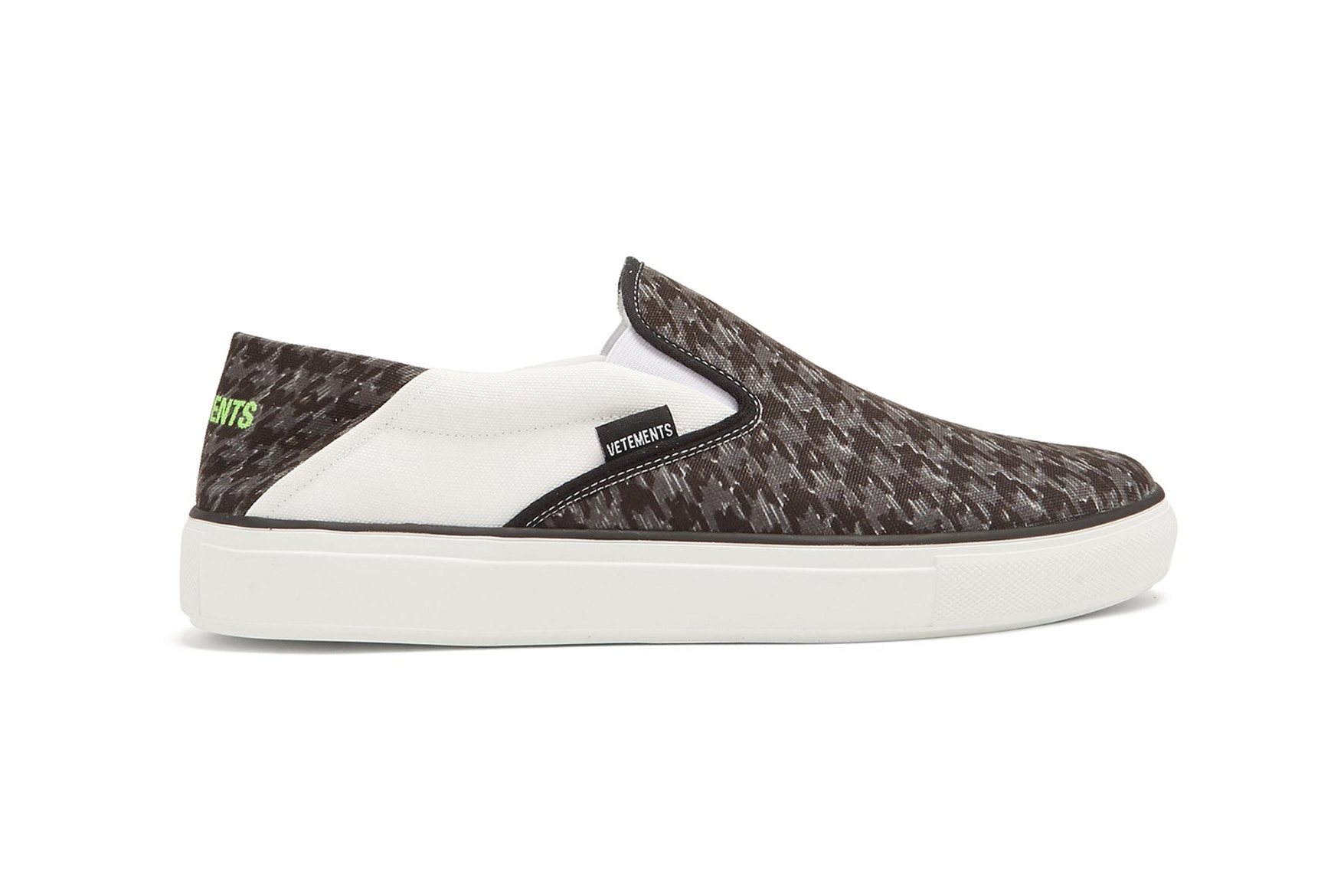 vetements-houndstooth-slip-on-3 side