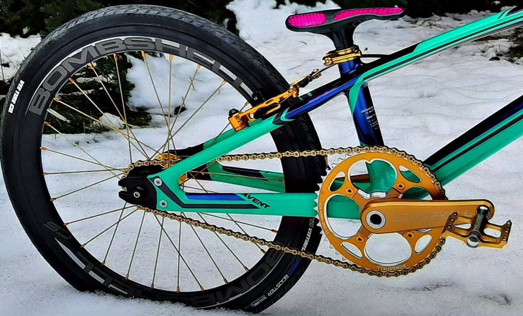 Bombshell cranks, wheels