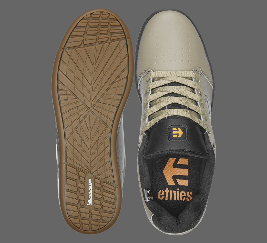 etnies camber sneakers top outsole