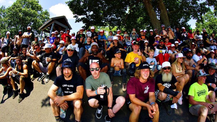 road 2 recovery group photo