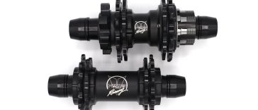 Vega Racing Flange Hubs